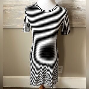 Theory comfortable black and white striped dress
